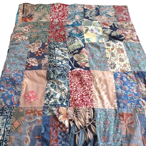 Vintage Handmade Reversable Patchwork Hawaiian Quilt Blanket Throw 42" x 58 Crib - Picture 2 of 8